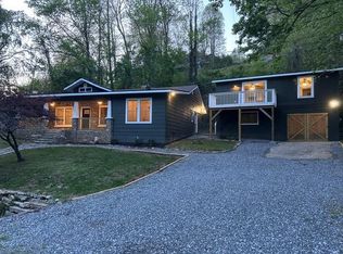 2184 Shoal Creek Rd, Whittier, NC 28789