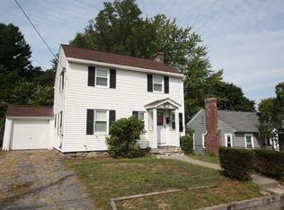 27 Ball St, Worcester, MA 01603