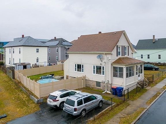 2nd image of 51 Woodlawn St
