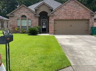 25961 Bronzewood St #G52, Denham Springs, LA 70726