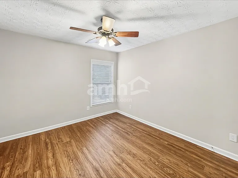304 Woodland Pass — Photo 16