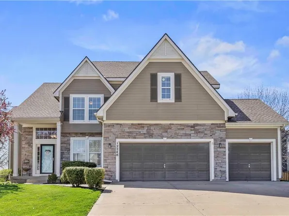12248 S Lincoln St, Olathe, KS 66061