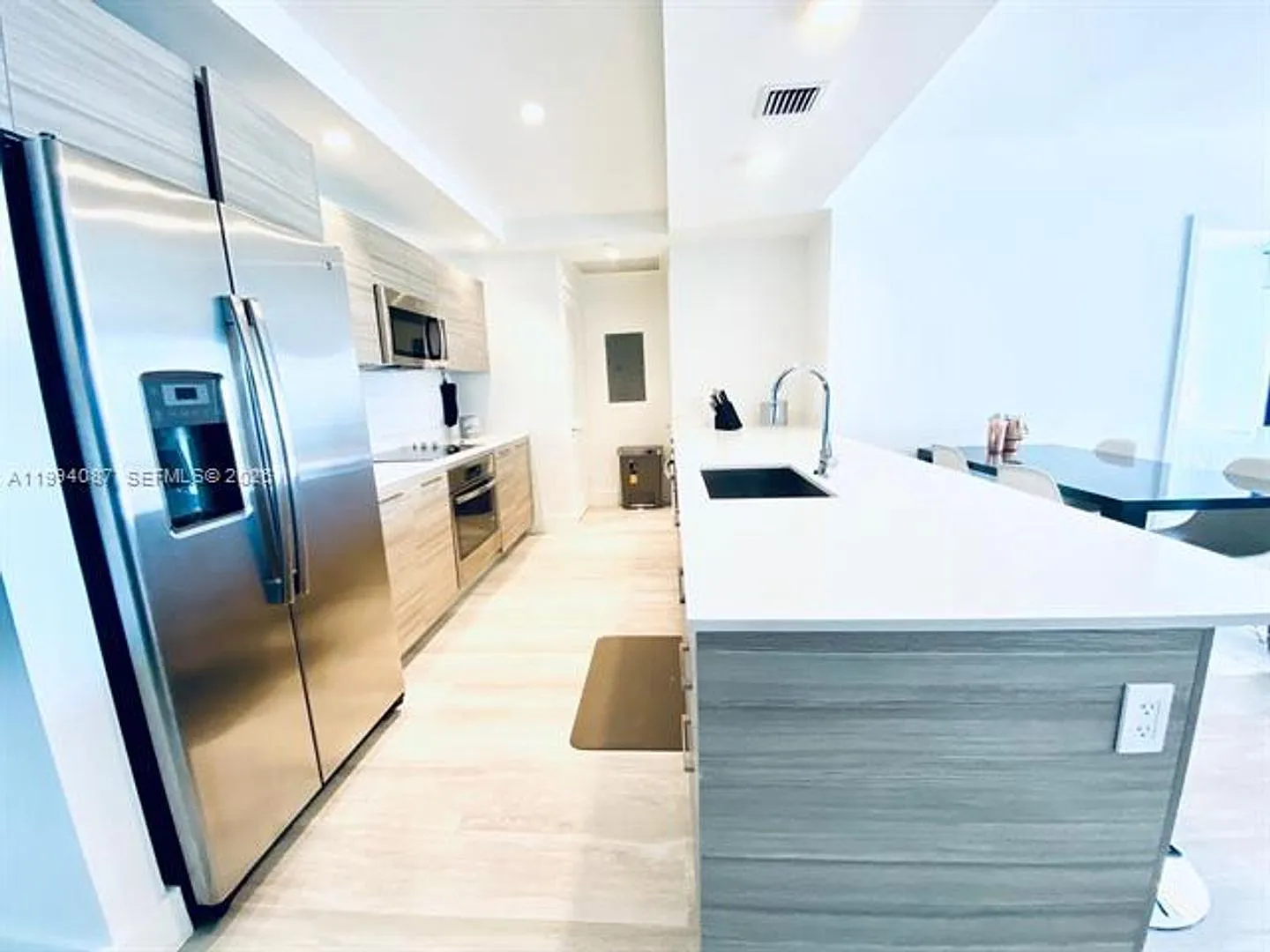 121 NE 34th St cu-807, Miami, FL 33137 — Photo 3
