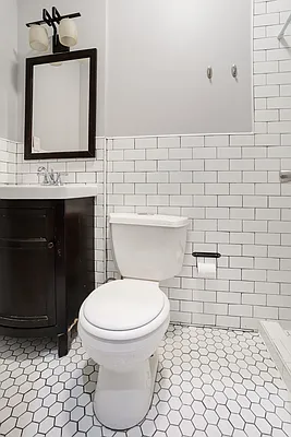 Rented by Compass | media 31