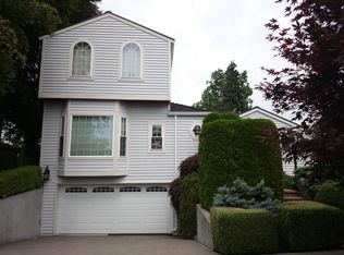 3910 SW Elmgrove St, Seattle, WA 98136