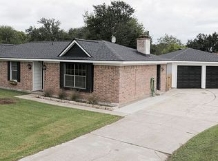 1030 County Road 284, Alvin, TX 77511