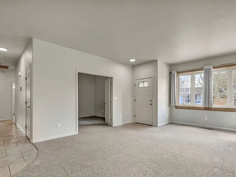 11555 Lone Desert Dr — Photo 2
