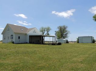 899 28th Rd, Clifton, KS 66937