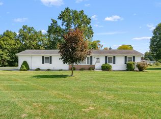 47177 Klett Rd, Paw Paw, MI 49079