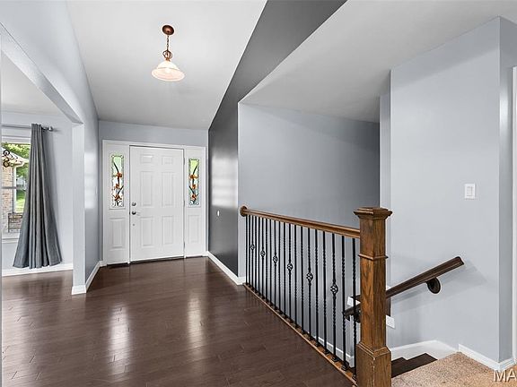 5th image of 1353 Montevale Ct