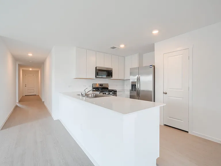 201 Cattail Ln — Photo 5