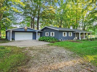 37016 64th Ave, Paw Paw, MI 49079