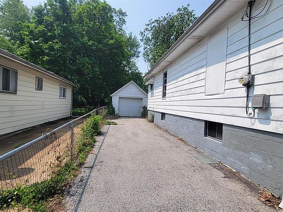 3rd image of 7212 Albright Ave