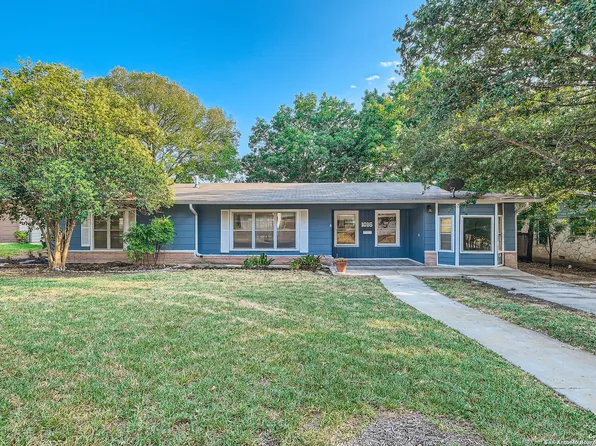 1016 IVY LN, Terrell Hills, TX 78209