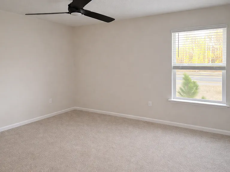 1 of 2 guest bedrooms.