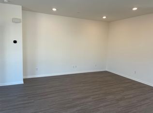 7175 Citrus Ave, Fontana, CA 92336