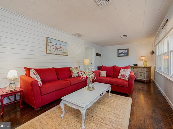 7 Edward Ln, Ocean View, DE 19970