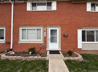 29126 Manchester St, Westland, MI