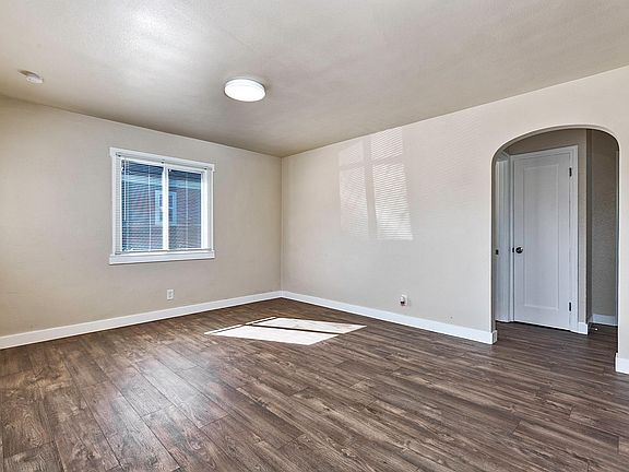 4th image of 4040 E C St
