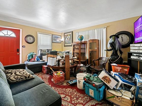 5th image of 1826 Orange Ave E