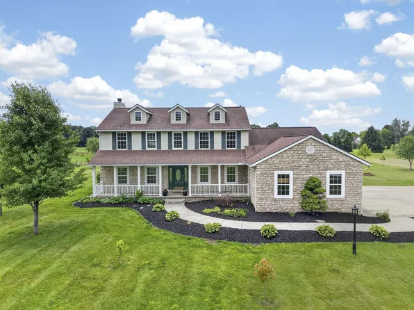421 Warrenpoint Ln, Pataskala, OH 43062