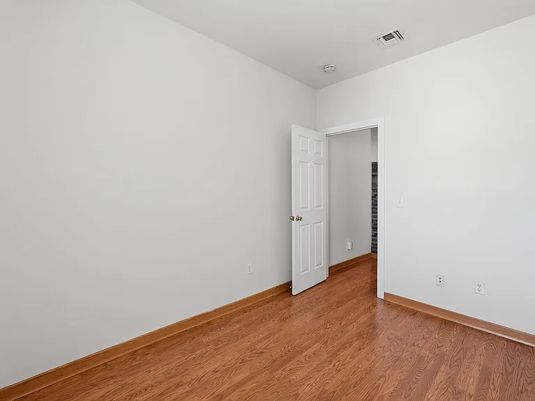 394 Woodlawn Ave #2 — Photo 19