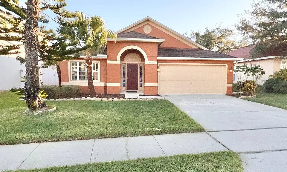 1769 Pine Bay Dr