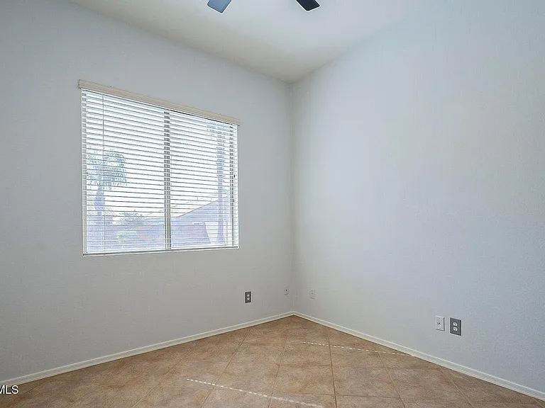 1863 E Flintlock Way — Photo 33