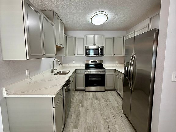 5th image of 2510 S Glen Eagles Dr