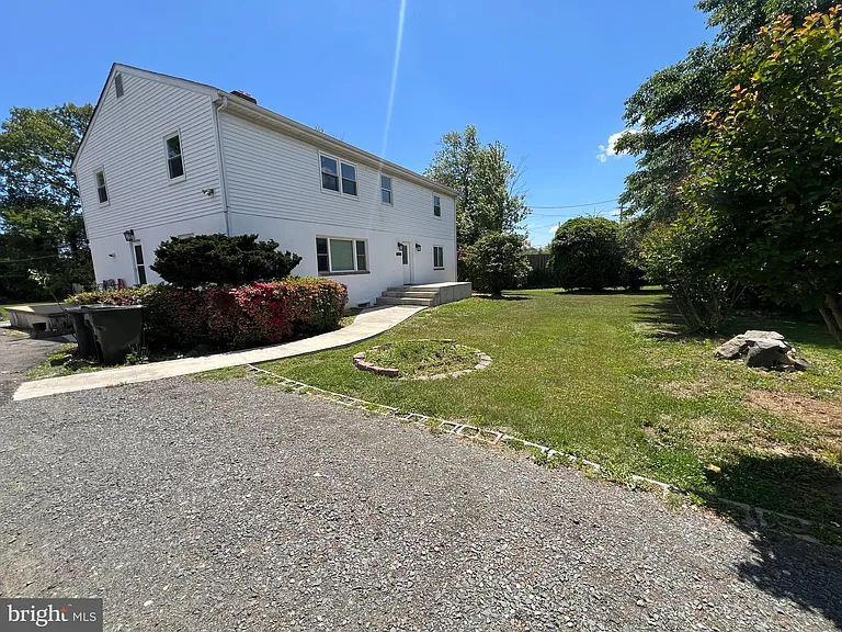 5309 Mitchell St — Photo 3