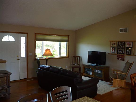 2nd image of 7800 Jasmine Loop NW