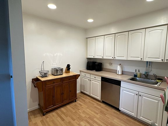 2nd image of 4000 Gypsy Ln Unit 725