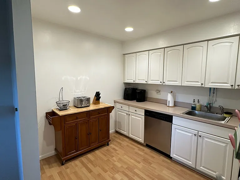 4000 Gypsy Ln #725 — Photo 2