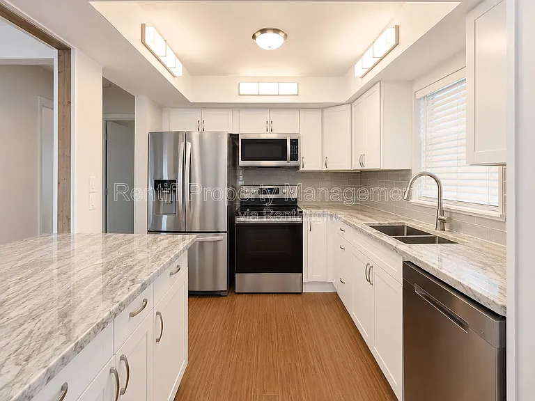 1309 SE 37th Ter — Photo 8