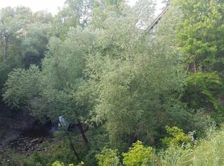 1319 E 3rd St APT 3, Duluth, MN 55805