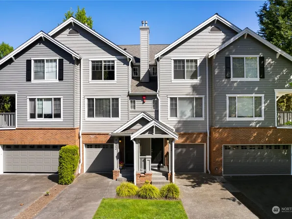 4122 248th Court SE #82, Sammamish, WA 98029
