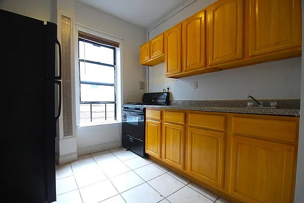 Rented by Bohemia Realty Group | media 28