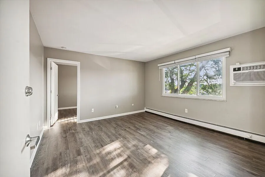 Building Photo - 4060 Royer Rd #34