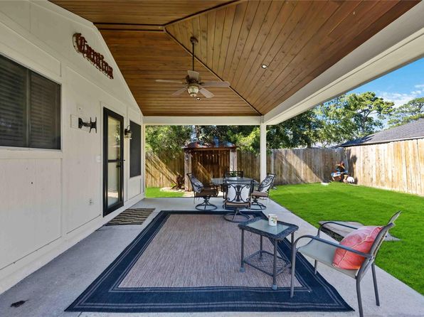 5418 Roserock Ln