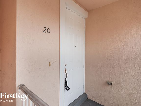 2nd image of 2933 SE 2nd Dr Unit 20
