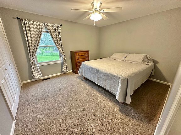 5th image of 432 Maplewood Ave