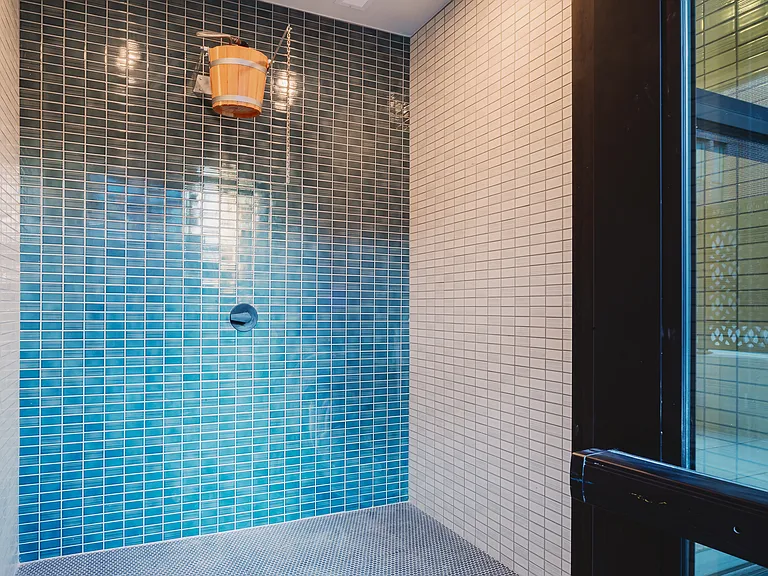 Cold Plunge room