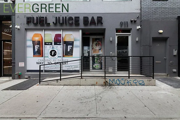 Rented by Evergreen Apartments BK | media 9