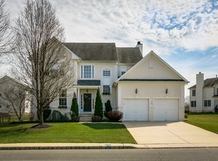 7 Paddock Ln, Cinnaminson, NJ 08077