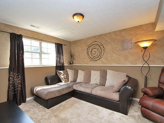 3rd image of 1216 Deliquia Dr