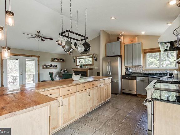 Open concept kitchen