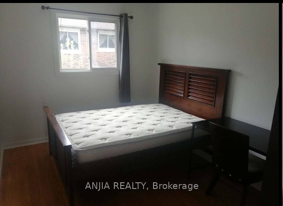 2nd image of 58 Kitchener Rd