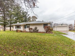 5976 Harper Rd, Holt, MI 48842