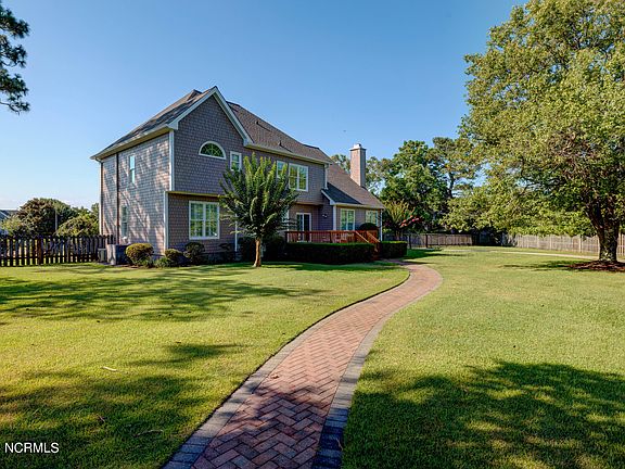 3rd image of 509 Macon Court
