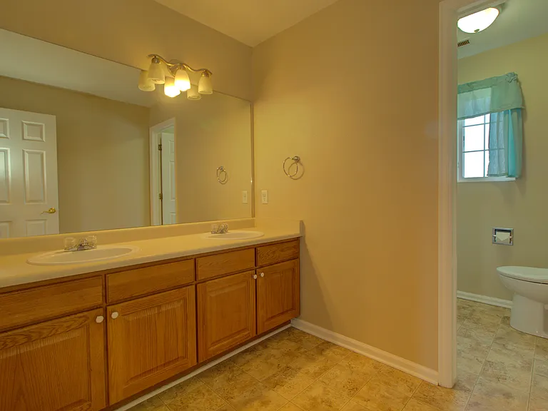 9202 Royal Melbourne Cir — Photo 66